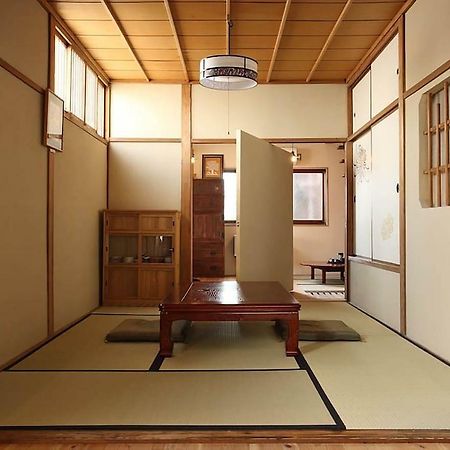 فندق أوساكافي  Bar併設の仕掛け満載忍者ハウス!Wi-Fi!天王寺電車で15分!帝塚山四丁目駅3メートル! المظهر الخارجي الصورة