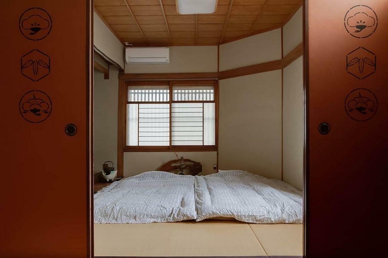 فندق أوساكافي  Bar併設の仕掛け満載忍者ハウス!Wi-Fi!天王寺電車で15分!帝塚山四丁目駅3メートル! المظهر الخارجي الصورة