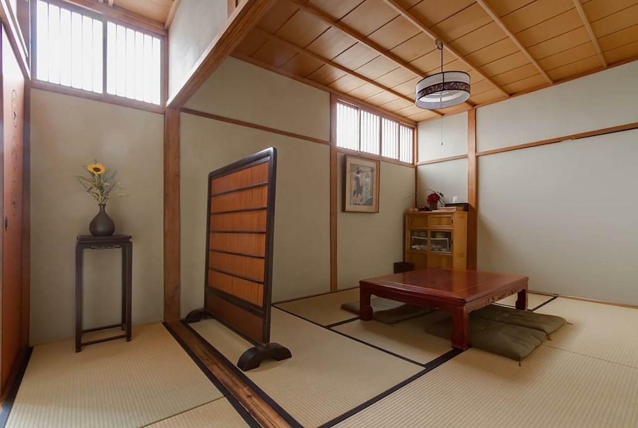 فندق أوساكافي  Bar併設の仕掛け満載忍者ハウス!Wi-Fi!天王寺電車で15分!帝塚山四丁目駅3メートル! المظهر الخارجي الصورة