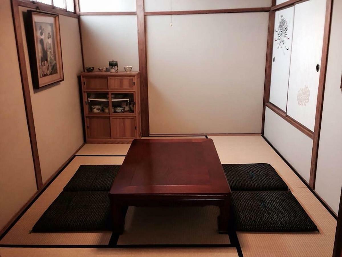 فندق أوساكافي  Bar併設の仕掛け満載忍者ハウス!Wi-Fi!天王寺電車で15分!帝塚山四丁目駅3メートル! المظهر الخارجي الصورة