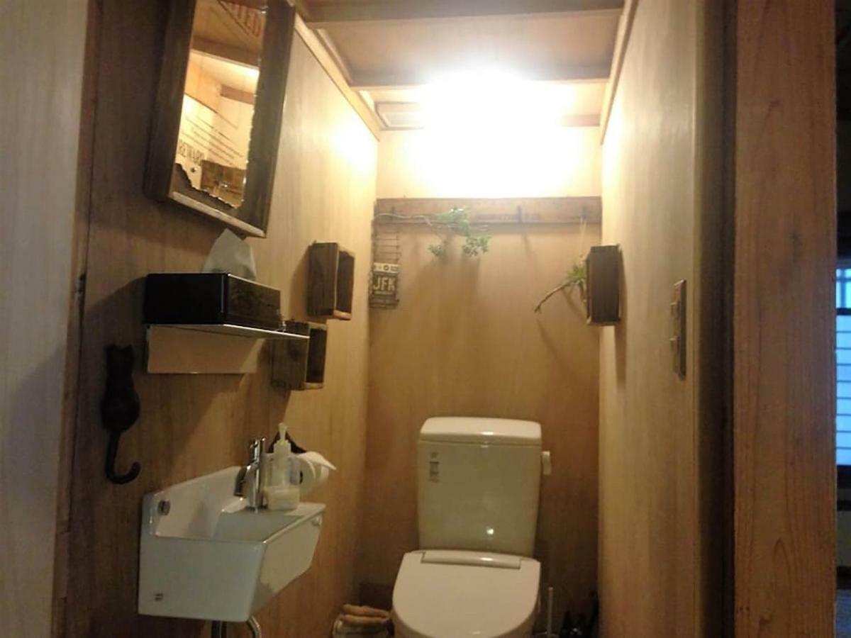 فندق أوساكافي  Bar併設の仕掛け満載忍者ハウス!Wi-Fi!天王寺電車で15分!帝塚山四丁目駅3メートル! المظهر الخارجي الصورة