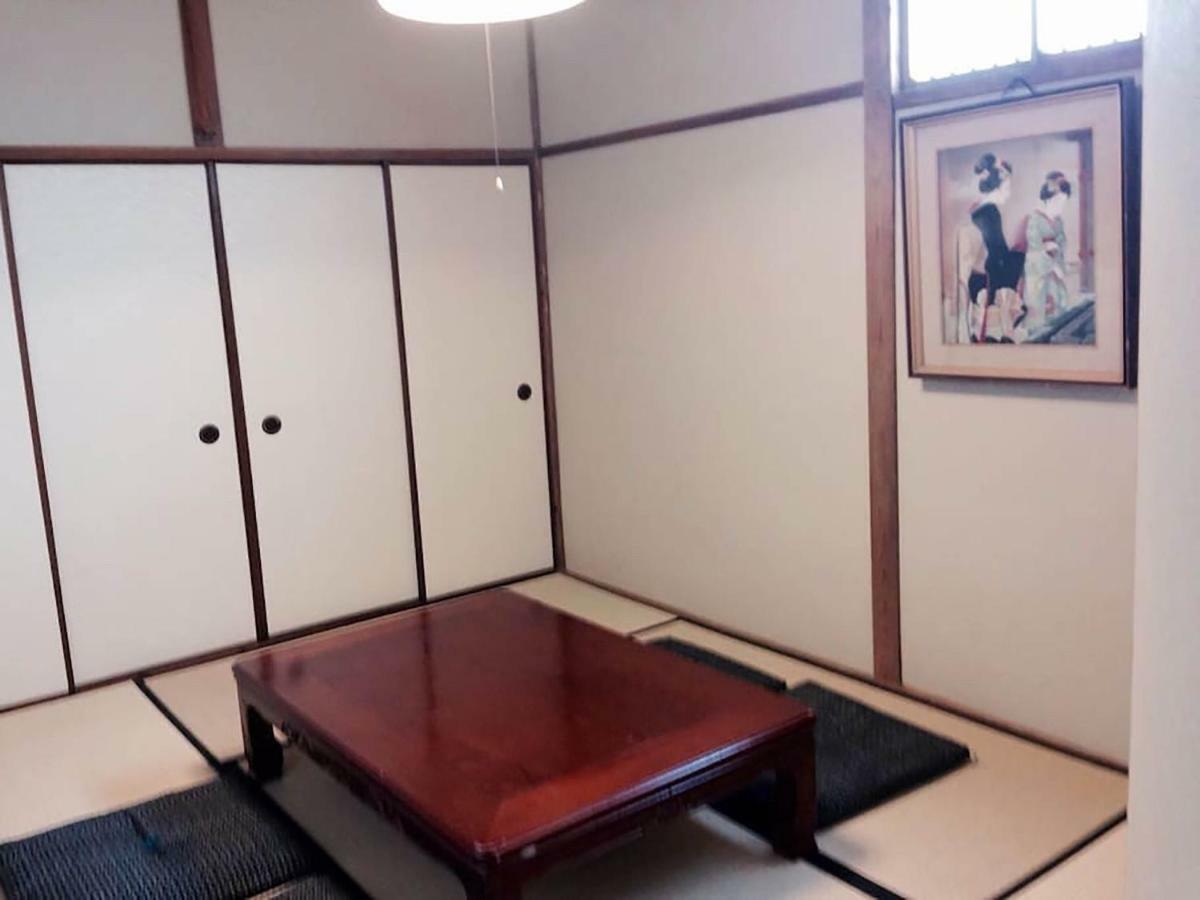 فندق أوساكافي  Bar併設の仕掛け満載忍者ハウス!Wi-Fi!天王寺電車で15分!帝塚山四丁目駅3メートル! المظهر الخارجي الصورة
